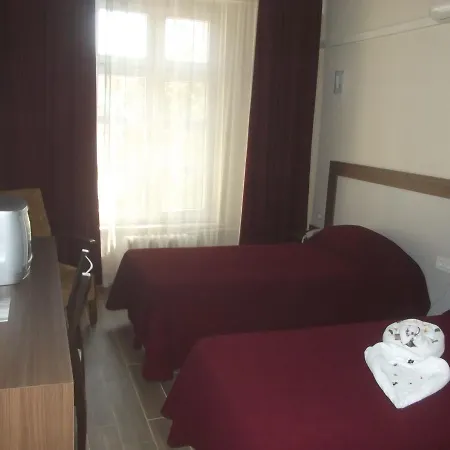 Uygulama Oteli̇ Hotel *