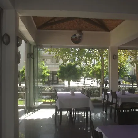 Uygulama Oteli̇ * Selçuk