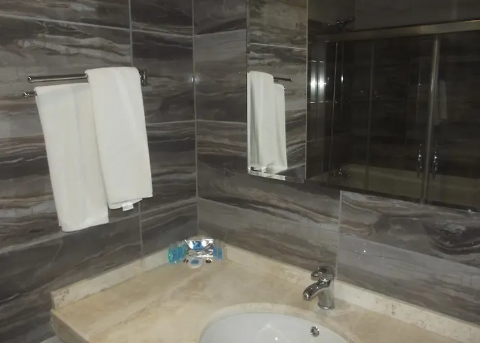 Uygulama Oteli̇ Hotel Selçuk