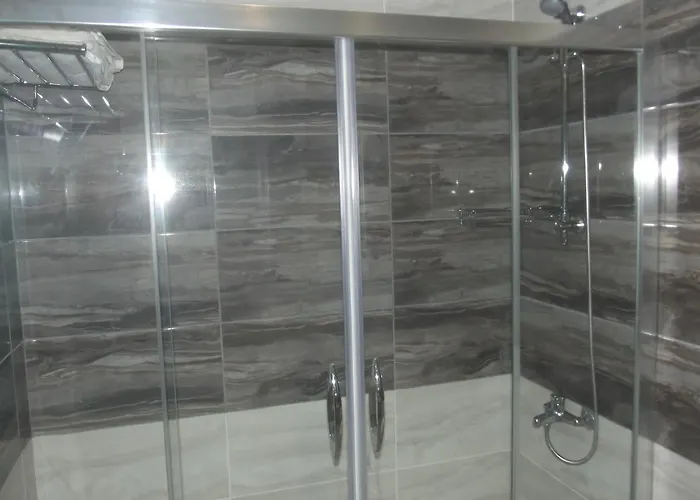 Uygulama Oteli̇ Hotel *