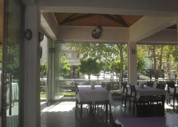 Uygulama Oteli̇ * Selçuk